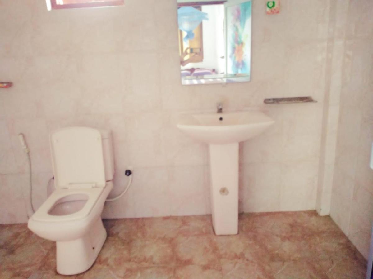 Dinesh Guest House Kataragama Ngoại thất bức ảnh