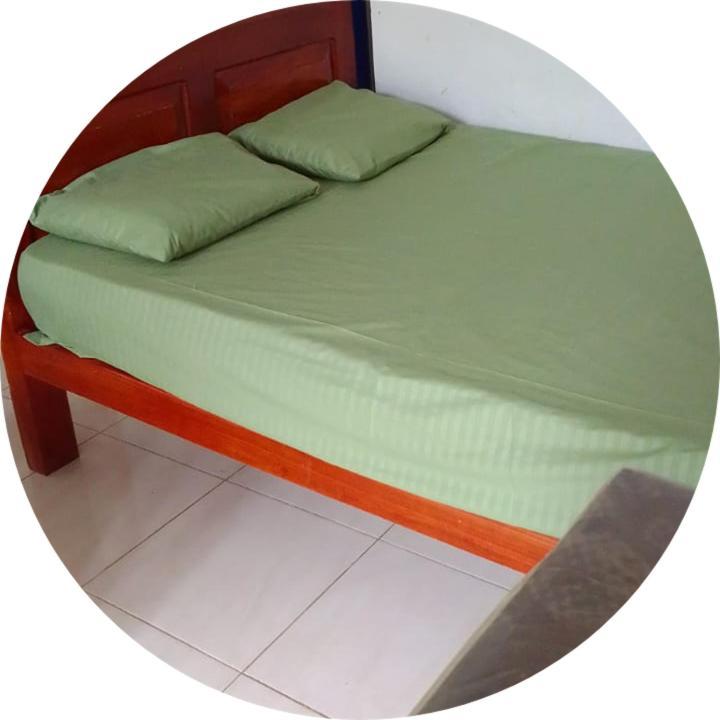 Dinesh Guest House Kataragama Ngoại thất bức ảnh